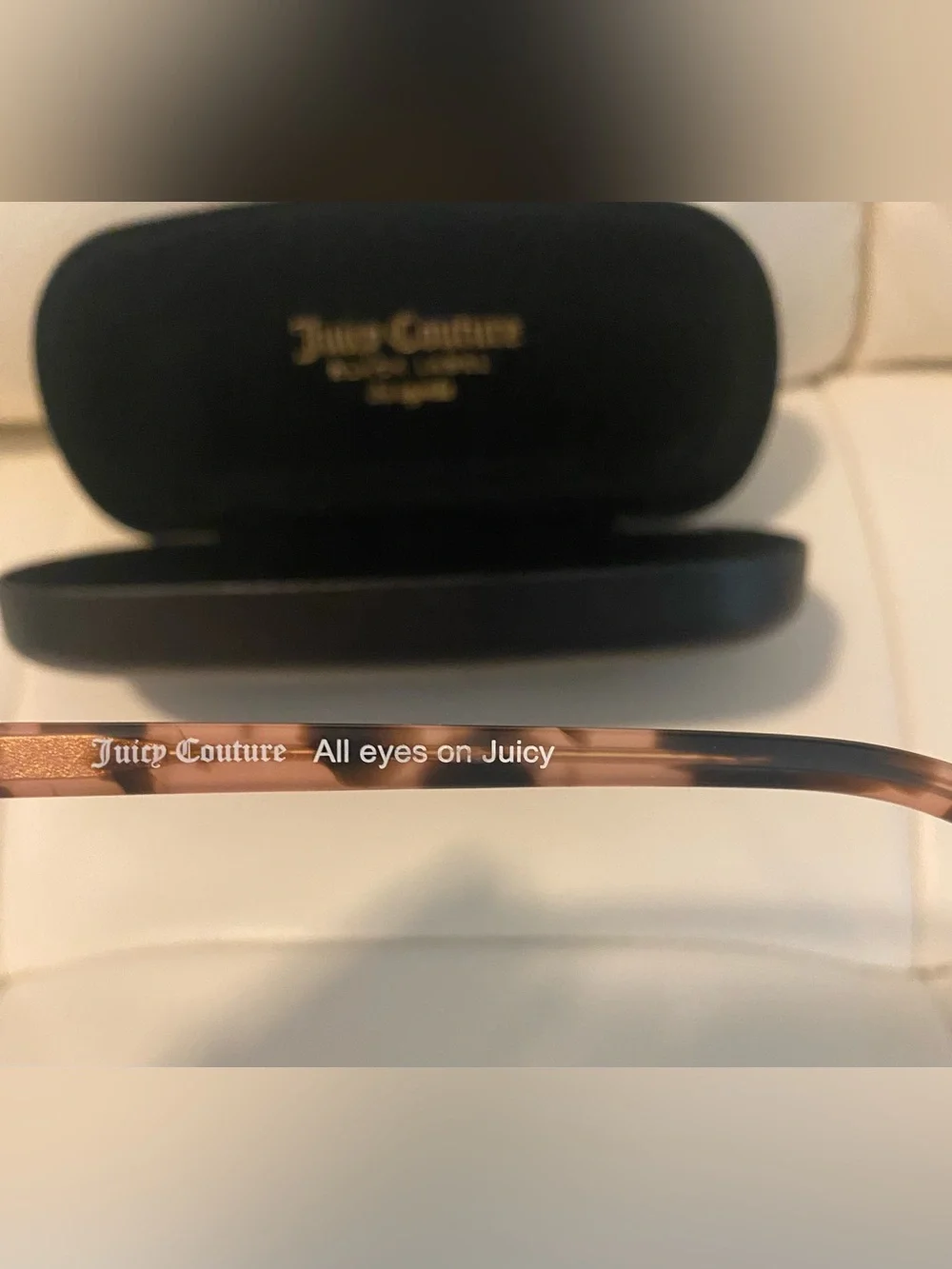 Women's Juicy Jouture Brown and Gold Tortoiseshell Eyewear with Case